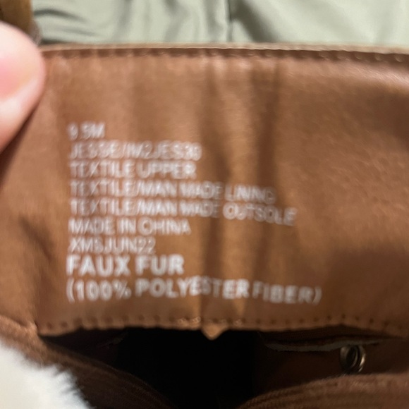 NWOT - Isaac Mizrahi Live! Lace Up Hiker
Bootie Cognac - Picture 4 of 5